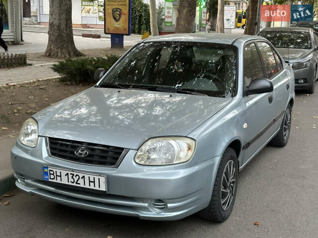 Синий Хендай Акцент, объемом двигателя 1.5 л и пробегом 158 тыс. км за 2600 $, фото 1 на Automoto.ua