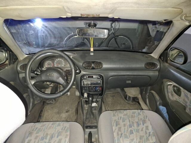 Зеленый Хендай Акцент, объемом двигателя 1.5 л и пробегом 280 тыс. км за 600 $, фото 1 на Automoto.ua