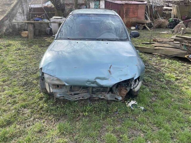 Зеленый Хендай Акцент, объемом двигателя 1.5 л и пробегом 300 тыс. км за 500 $, фото 1 на Automoto.ua