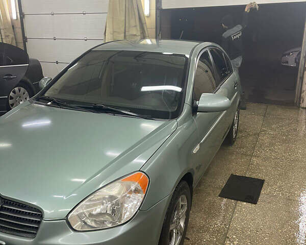 Зелений Хендай Акцент, об'ємом двигуна 1.4 л та пробігом 164 тис. км за 5100 $, фото 1 на Automoto.ua