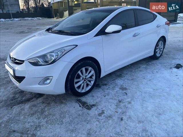 Белый Хендай Аванте, объемом двигателя 1.59 л и пробегом 325 тыс. км за 8500 $, фото 1 на Automoto.ua