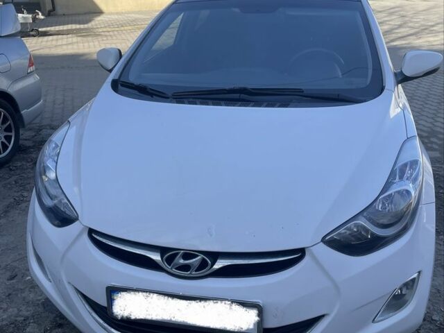 Белый Хендай Аванте, объемом двигателя 1.6 л и пробегом 330 тыс. км за 7500 $, фото 1 на Automoto.ua