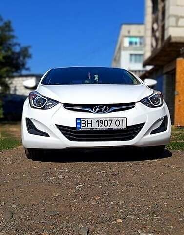 Білий Хендай Аванте, об'ємом двигуна 1.6 л та пробігом 200 тис. км за 8300 $, фото 1 на Automoto.ua