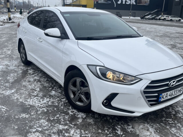 Белый Хендай Аванте, объемом двигателя 1.6 л и пробегом 157 тыс. км за 9200 $, фото 1 на Automoto.ua