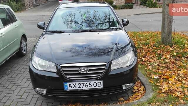Черный Хендай Аванте, объемом двигателя 1.6 л и пробегом 285 тыс. км за 5857 $, фото 1 на Automoto.ua