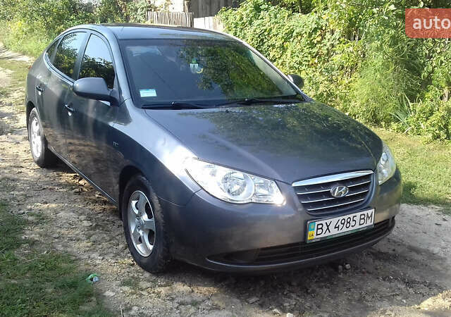 Серый Хендай Аванте, объемом двигателя 1.59 л и пробегом 211 тыс. км за 5700 $, фото 1 на Automoto.ua