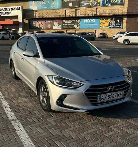 Серый Хендай Аванте, объемом двигателя 1.6 л и пробегом 151 тыс. км за 10700 $, фото 1 на Automoto.ua