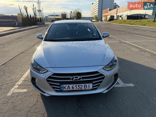Сірий Хендай Аванте, об'ємом двигуна 1.6 л та пробігом 190 тис. км за 10500 $, фото 1 на Automoto.ua