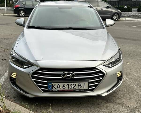 Сірий Хендай Аванте, об'ємом двигуна 1.6 л та пробігом 189 тис. км за 11500 $, фото 1 на Automoto.ua