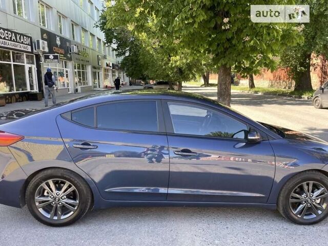 Синій Хендай Аванте, об'ємом двигуна 1.58 л та пробігом 0 тис. км за 12500 $, фото 1 на Automoto.ua
