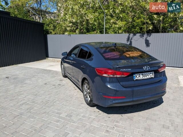 Синий Хендай Аванте, объемом двигателя 1.6 л и пробегом 125 тыс. км за 11800 $, фото 1 на Automoto.ua
