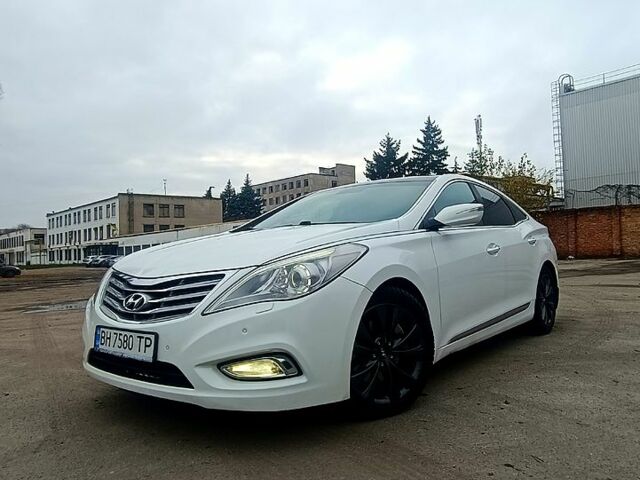 Білий Хендай Азера, об'ємом двигуна 3 л та пробігом 189 тис. км за 8500 $, фото 1 на Automoto.ua