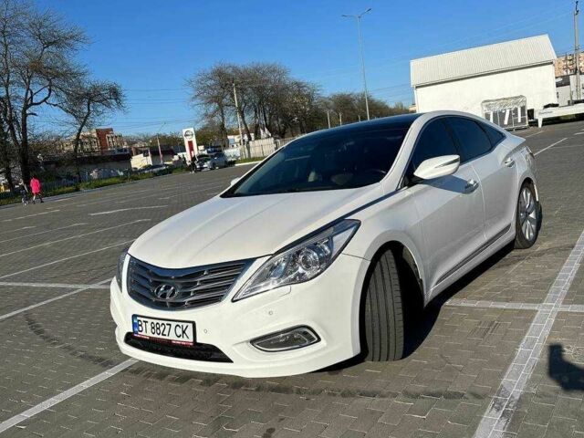 Белый Хендай Азера, объемом двигателя 3 л и пробегом 120 тыс. км за 10500 $, фото 1 на Automoto.ua
