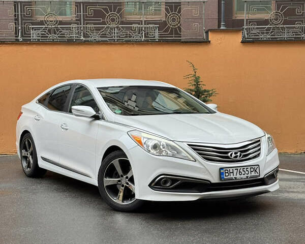 Белый Хендай Азера, объемом двигателя 3.3 л и пробегом 178 тыс. км за 12000 $, фото 1 на Automoto.ua