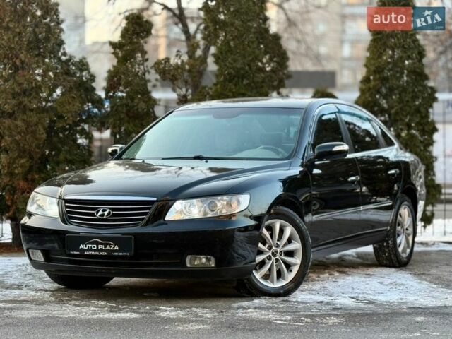 Черный Хендай Азера, объемом двигателя 3.3 л и пробегом 242 тыс. км за 5900 $, фото 1 на Automoto.ua