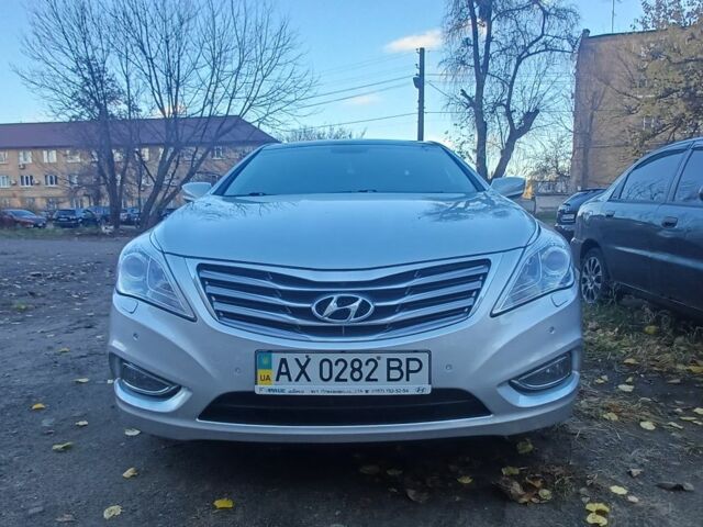 Серый Хендай Азера, объемом двигателя 3 л и пробегом 200 тыс. км за 263 $, фото 1 на Automoto.ua