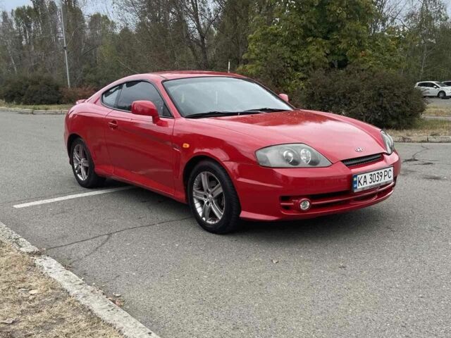 Красный Хендай Купе, объемом двигателя 1.6 л и пробегом 250 тыс. км за 3300 $, фото 1 на Automoto.ua