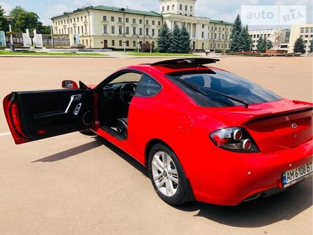 Красный Хендай Купе, объемом двигателя 2 л и пробегом 100 тыс. км за 9300 $, фото 1 на Automoto.ua