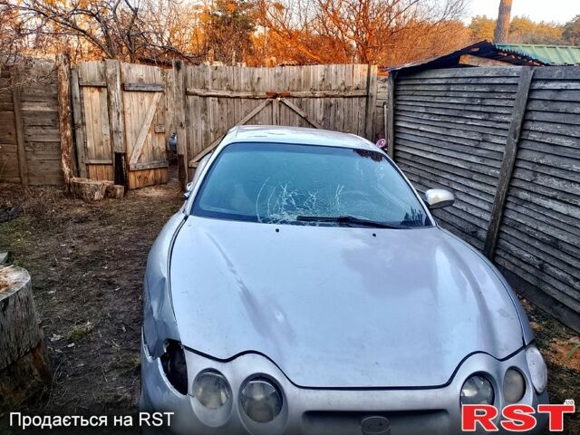 Серый Хендай Купе, объемом двигателя 1.6 л и пробегом 230 тыс. км за 800 $, фото 1 на Automoto.ua