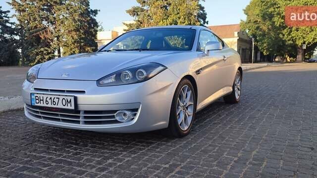 Сірий Хендай Купе, об'ємом двигуна 1.98 л та пробігом 166 тис. км за 7500 $, фото 1 на Automoto.ua