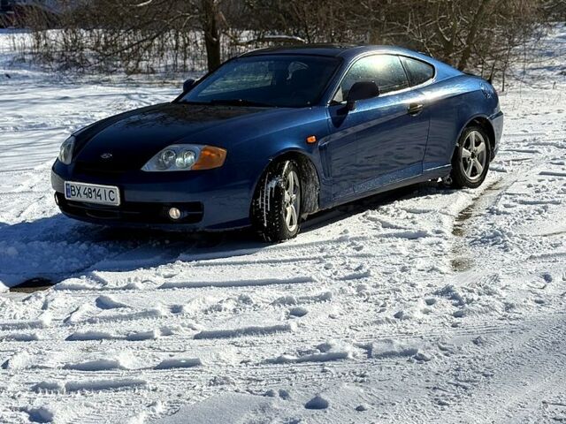 Синий Хендай Купе, объемом двигателя 1.6 л и пробегом 300 тыс. км за 3300 $, фото 1 на Automoto.ua