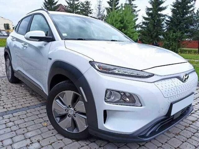 Белый Хендай Другая, объемом двигателя 0 л и пробегом 89 тыс. км за 12900 $, фото 1 на Automoto.ua