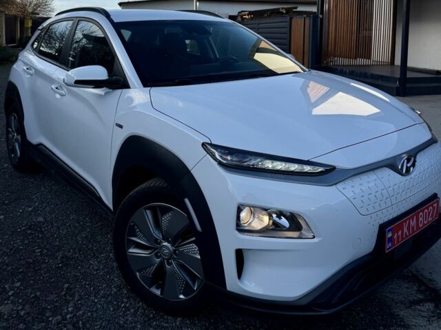 Белый Хендай Другая, объемом двигателя 0 л и пробегом 95 тыс. км за 17500 $, фото 1 на Automoto.ua