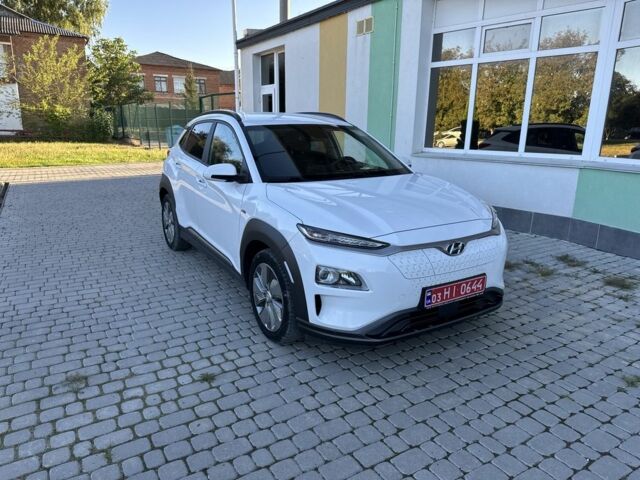 Білий Хендай Інша, об'ємом двигуна 0 л та пробігом 91 тис. км за 17250 $, фото 1 на Automoto.ua