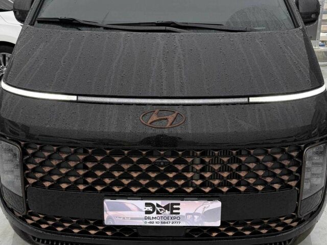 Чорний Хендай Інша, об'ємом двигуна 2.2 л та пробігом 104 тис. км за 27500 $, фото 1 на Automoto.ua