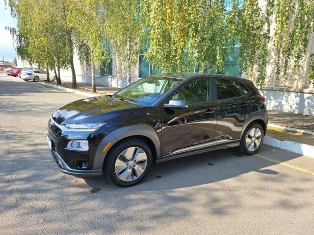 Черный Хендай Другая, объемом двигателя 0 л и пробегом 44 тыс. км за 17400 $, фото 1 на Automoto.ua