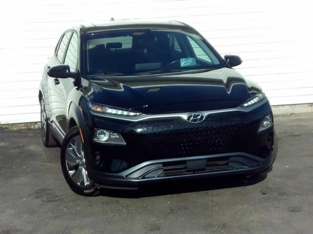 Черный Хендай Другая, объемом двигателя 0 л и пробегом 20 тыс. км за 9000 $, фото 1 на Automoto.ua