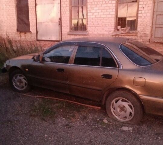 Коричневый Хендай Другая, объемом двигателя 2 л и пробегом 200 тыс. км за 1687 $, фото 1 на Automoto.ua