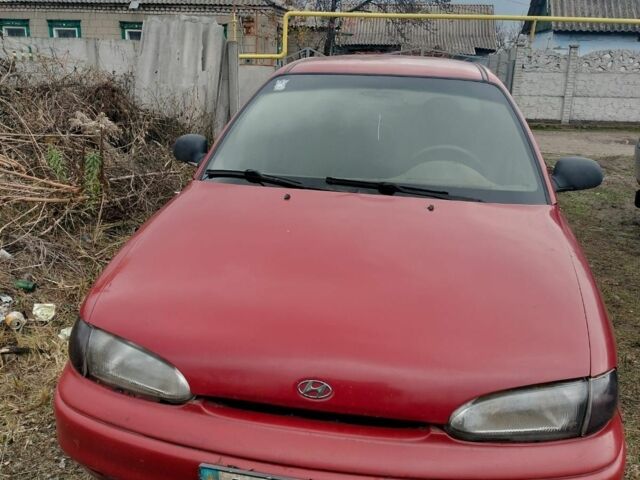 Красный Хендай Другая, объемом двигателя 1.3 л и пробегом 470 тыс. км за 600 $, фото 1 на Automoto.ua