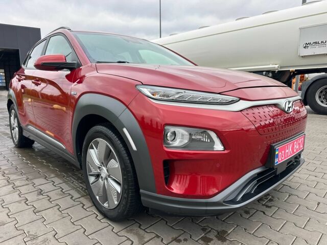 Красный Хендай Другая, объемом двигателя 0 л и пробегом 153 тыс. км за 16300 $, фото 1 на Automoto.ua