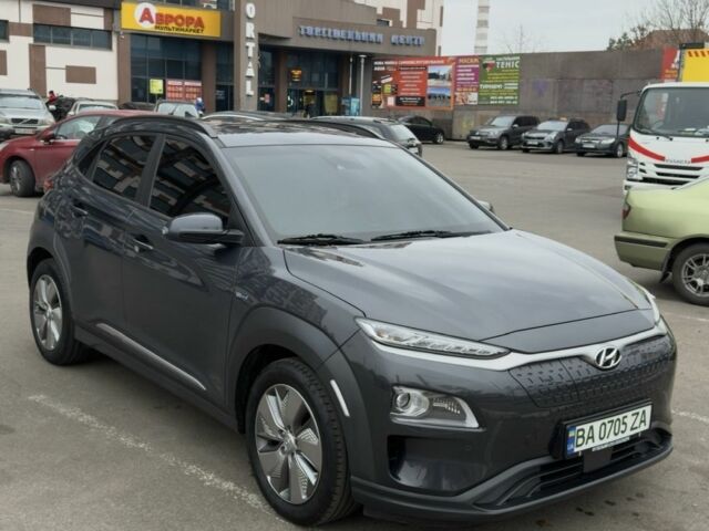 Серый Хендай Другая, объемом двигателя 0 л и пробегом 134 тыс. км за 17500 $, фото 1 на Automoto.ua