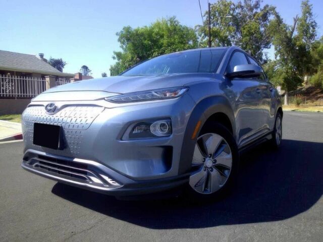 Серый Хендай Другая, объемом двигателя 0 л и пробегом 47 тыс. км за 4500 $, фото 1 на Automoto.ua