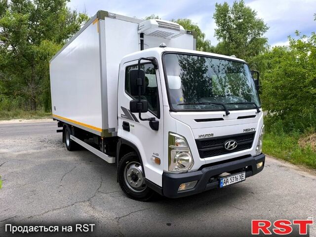Хендай EX8, объемом двигателя 3.9 л и пробегом 217 тыс. км за 26500 $, фото 1 на Automoto.ua