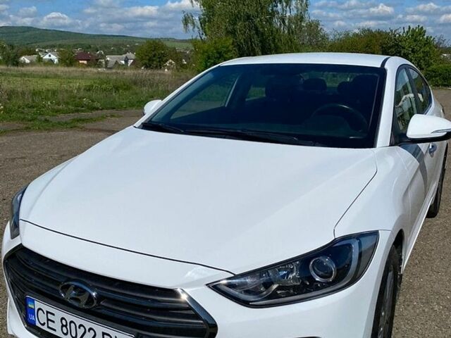 Белый Хендай Элантра, объемом двигателя 1.6 л и пробегом 51 тыс. км за 15000 $, фото 1 на Automoto.ua
