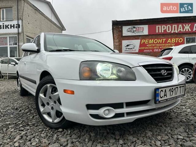 Білий Хендай Елантра, об'ємом двигуна 2 л та пробігом 193 тис. км за 4200 $, фото 1 на Automoto.ua
