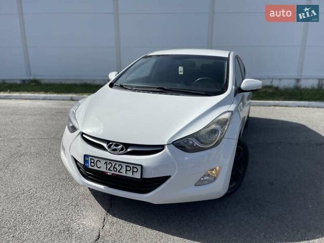 Білий Хендай Елантра, об'ємом двигуна 1.59 л та пробігом 285 тис. км за 8500 $, фото 1 на Automoto.ua