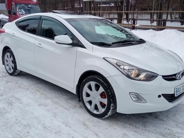 Белый Хендай Элантра, объемом двигателя 1.8 л и пробегом 156 тыс. км за 7857 $, фото 1 на Automoto.ua