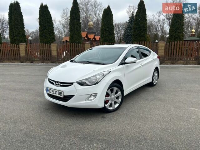 Белый Хендай Элантра, объемом двигателя 1.8 л и пробегом 159 тыс. км за 8800 $, фото 1 на Automoto.ua