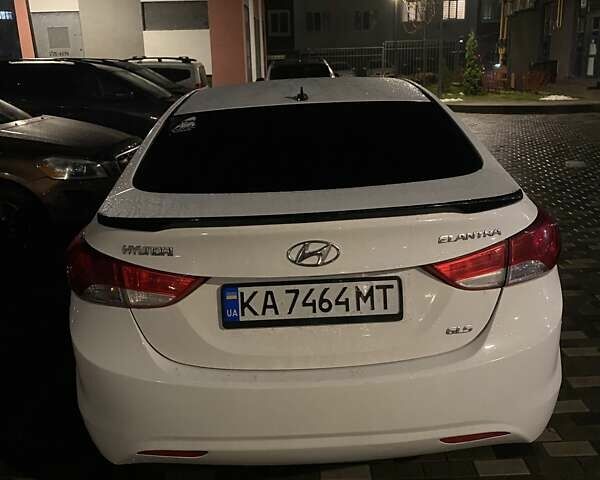 Білий Хендай Елантра, об'ємом двигуна 1.8 л та пробігом 130 тис. км за 10100 $, фото 1 на Automoto.ua