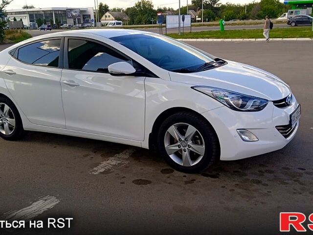 Белый Хендай Элантра, объемом двигателя 1.8 л и пробегом 80 тыс. км за 12000 $, фото 1 на Automoto.ua