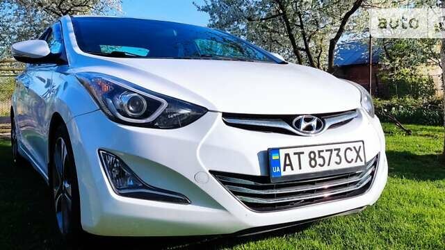 Белый Хендай Элантра, объемом двигателя 2 л и пробегом 116 тыс. км за 8700 $, фото 1 на Automoto.ua