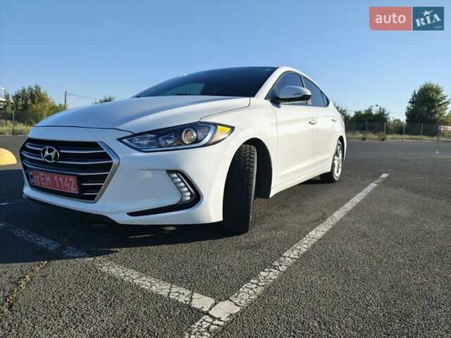 Білий Хендай Елантра, об'ємом двигуна 2 л та пробігом 255 тис. км за 10500 $, фото 1 на Automoto.ua