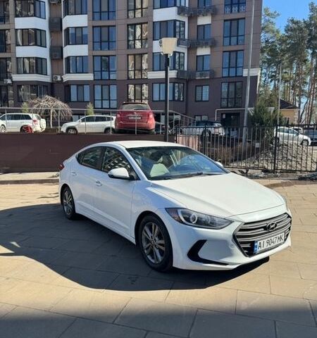 Білий Хендай Елантра, об'ємом двигуна 2 л та пробігом 200 тис. км за 9000 $, фото 1 на Automoto.ua