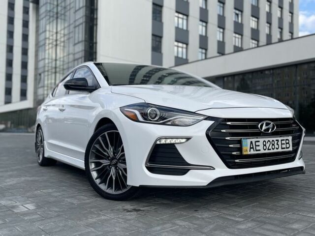 Білий Хендай Елантра, об'ємом двигуна 1.6 л та пробігом 102 тис. км за 12500 $, фото 1 на Automoto.ua