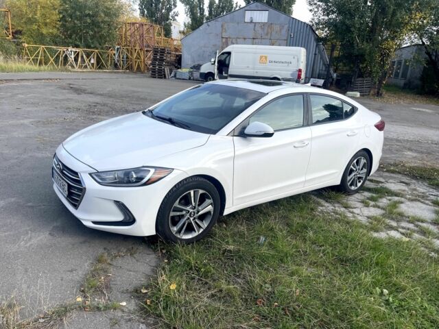 Белый Хендай Элантра, объемом двигателя 2 л и пробегом 152 тыс. км за 8997 $, фото 1 на Automoto.ua