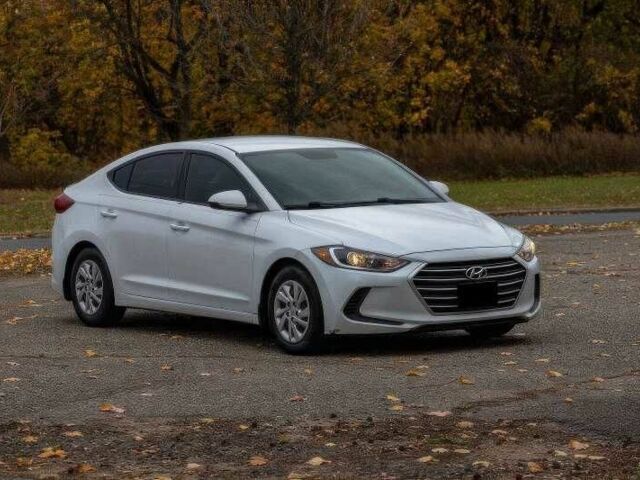 Білий Хендай Елантра, об'ємом двигуна 2 л та пробігом 89 тис. км за 3500 $, фото 1 на Automoto.ua